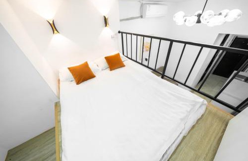 Haining Road Apartment | Shanghai Bund View Apartment