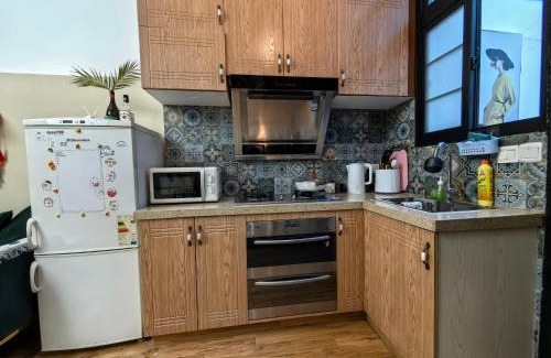 Huaihai Road Commercial Area Apartment | Shanghai Hills & Zinn Happy Family Bnb Near Line1&14 South Huangpi Rd Mid Huaihai Rd