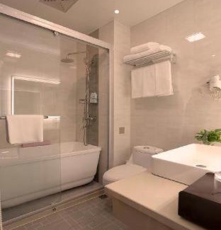 Pudong Hotel | Shanghai Joyful Star Hotel-Free shuttle bus to Pudong Airport and Disneyland