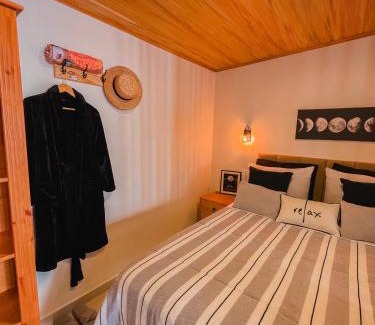 Praia do Rosa House | Shangri La Casas e Studios