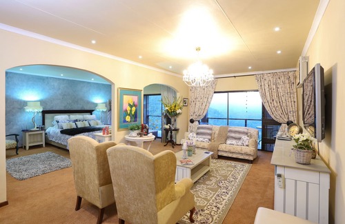 Duiwerivier House | Shangri-La Manor - Adults Only