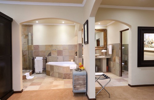 Duiwerivier House | Shangri-La Manor - Adults Only