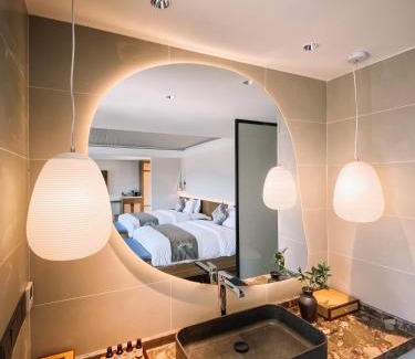 Qiandongnan Resort | Shanyin Xijiang Rustic Luxury Resort Hotel