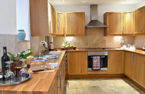 Upton Cheyney House | Shaplands Barn