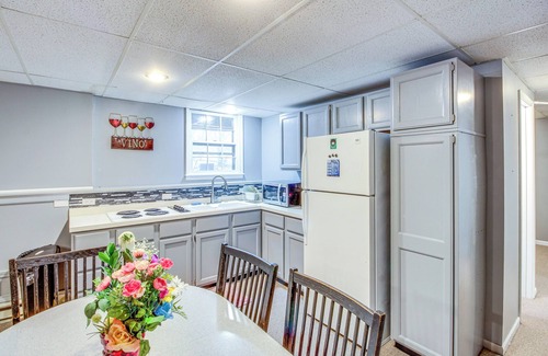 Shawnee Apartment | Shawnee Vacation Rental ~ 11 Mi to Kansas City!