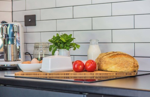 Whitfield Cottage | Shed TWO - Romantic Luxury couple getaway in the fabulous King Valley