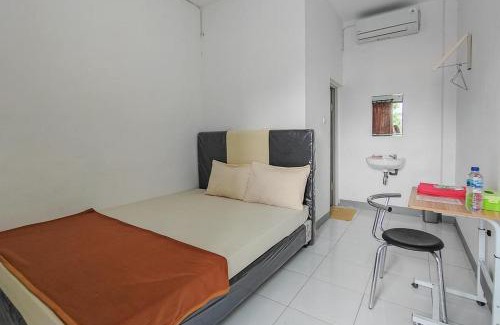 Waikabubak Hotel | Shekinah Homestay & Cafe Waikabubak RedPartner