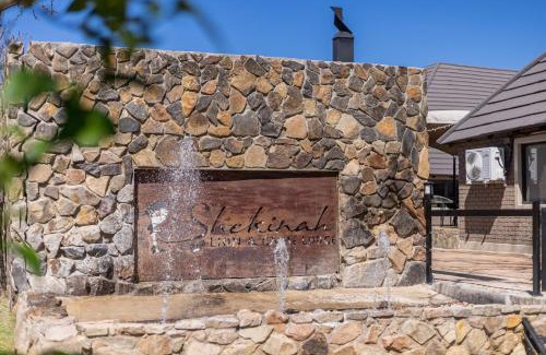 Behoudeniskloof Cabin | Shekinah Lion & Game Lodge