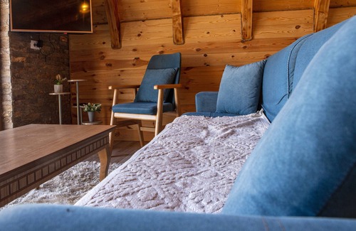 Tepacko Polje House | Sheltered Tre Case Cottages