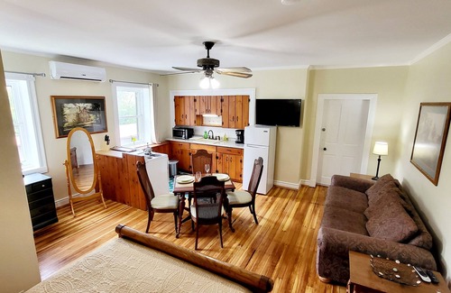 Frederick Other | Shepards Suite in the historic Manor House!