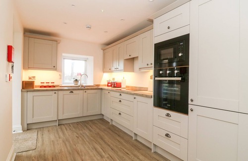 Harrogate Cottage | SHEPHERD'S CROOK, pet friendly, luxury holiday cottage in Spofforth