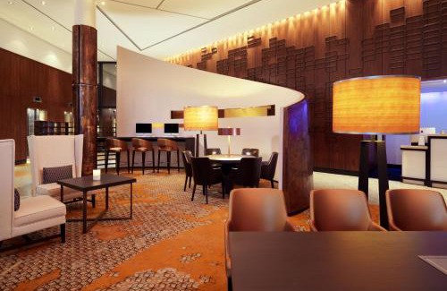 Tiergarten Hotel | Sheraton Berlin Grand Hotel Esplanade