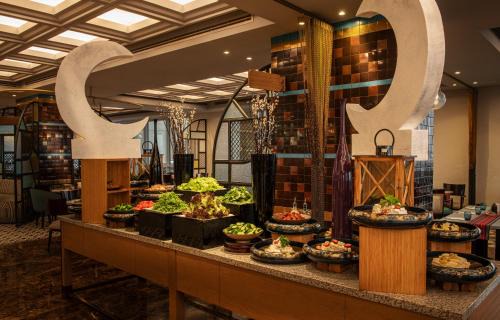 Al Barsha 1 Hotel | Sheraton Mall of the Emirates Hotel, Dubai