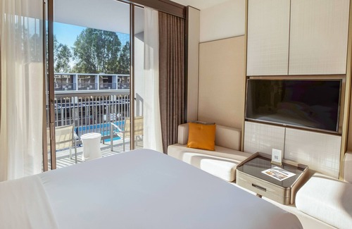 Universal City Hotel | Sheraton Universal Hotel