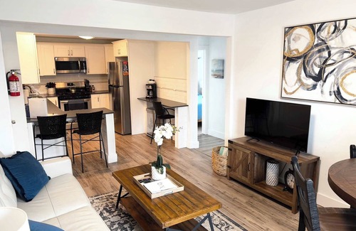 Ship Bottom Apartment | Ship Bottom LBI Apt B- 1 Block from the beach