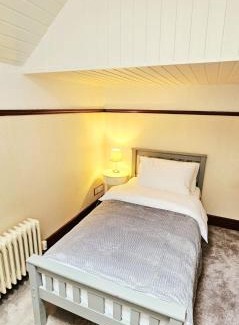Innishannon Villa | Shipool Lodge-Luxury Retreat