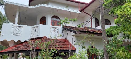 Manmunai North House | Shiven Homestay