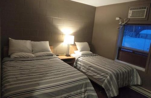 Shoal Lake Hotel | Shoal Lake Motor Inn