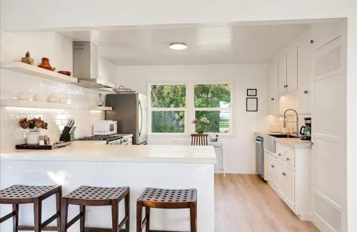 East Mesa House | Shoreline Cottage