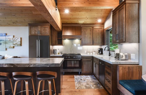 Carnelian Bay House | Shoreline Vista | Nearby Hike & Bike Trails for Perfect Summer Getaway