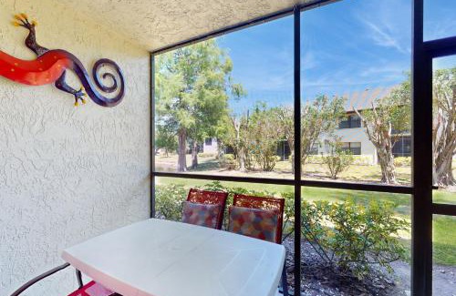 Trailer Estates Apartment | Shorewalk Villa