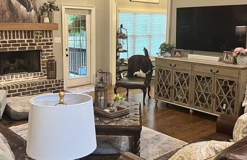 Watkinsville House | Short, 15 minute drive to Sanford Stadium