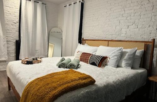 Italian Village House | Short North - Free Parking - Prime Location