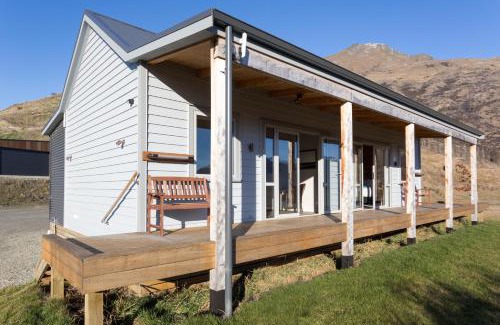 Lower Shotover Ski Chalet | Shotover Country Cottages
