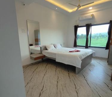 Hatkalangda Hotel | Shri Resort & Lodging