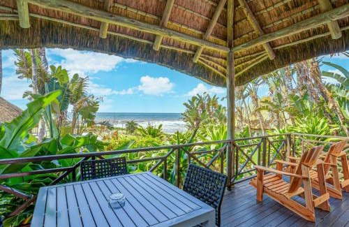 Umhlali Beach Apartment | Shrimp Lane Cottages, Sea Wood Chalet