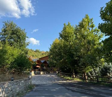 Kukes County Hotel | Shtegu I Gjelber- Wood Rooms