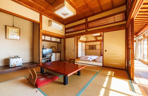 Ome House | Shukubo Komadori-Sanso