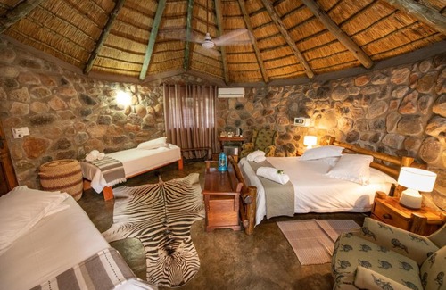 Hoedspruit Cabin | Shumba Safari Bush Camp