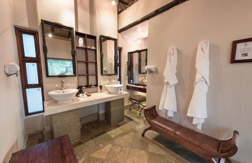 Thorny Bush Game Reserve Cabin | Shumbalala Game Lodge