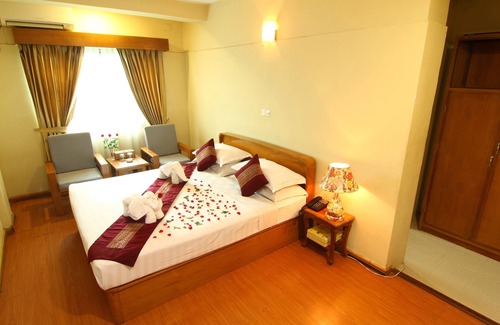 Mayangone Hotel | Shwe Htee Hotel Yangon
