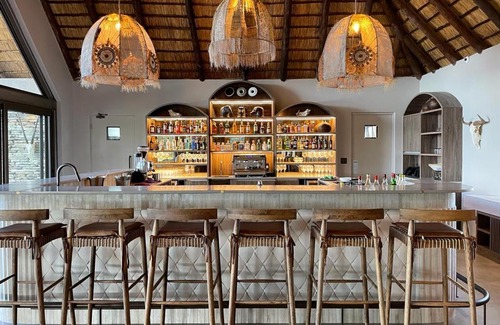 Thorny Bush Game Reserve Cabin | Simbavati Waterside