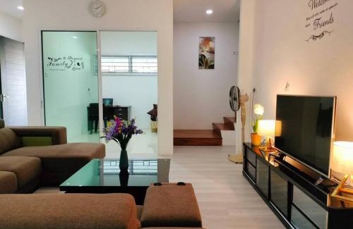 Sibu House | Sibu Double Story House No Smoking No Wedding Acts