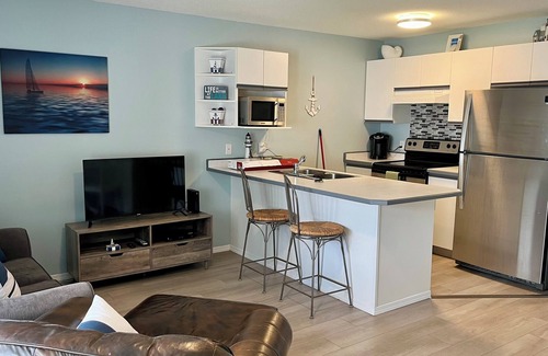 Sicamous House | Sicamous Townhouse With Boat Slip. Welcome to the Lake!