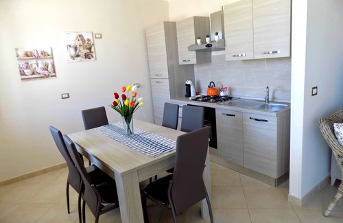 Floridia Apartment | Sicilian Panoramic Apartment (CIR: 19089009C210586)