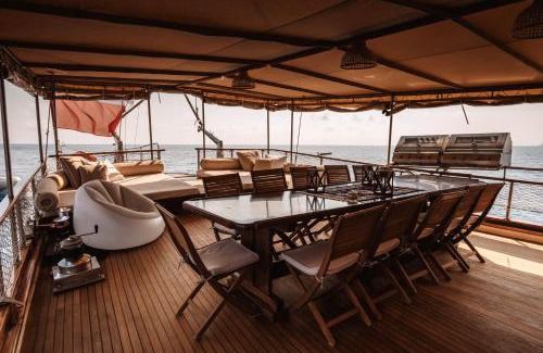 Castellammare Vucciria Boat Rental | Sicily Sea Charter HANDE CAPO GALERA