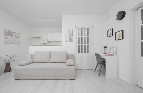 Piaseczno Apartment | Sierakowskiego 25A | Bright Apartment | Parking