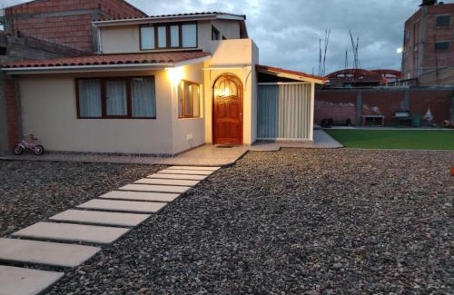 Espinar Villa | Sierra Alta House