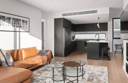 Rosanna House | Sierra Rose - The contemporary townhouse situated to the rear of a boutique complex of three.