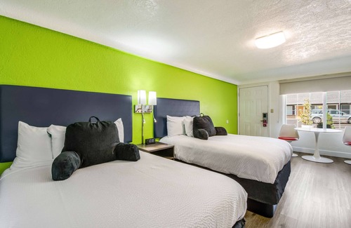 Whiteaker Hotel | Signature Inn Eugene
