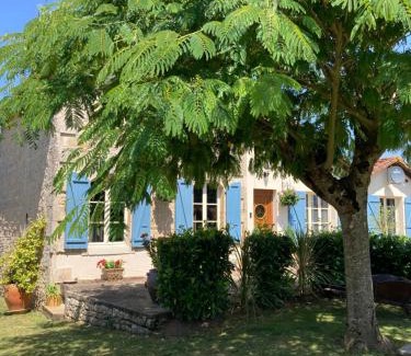 Alloinay Bed & Breakfast | Silk Tree
