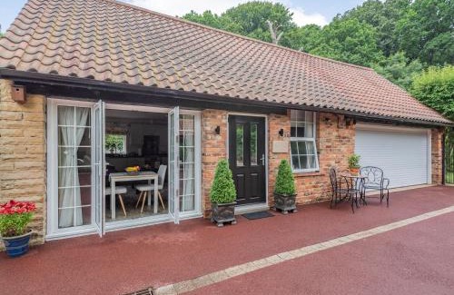 Louth House | Silvadale Cottage
