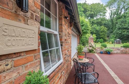 Louth House | Silvadale Cottage