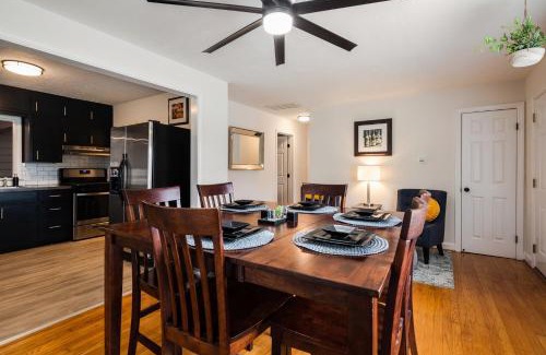 Jeffersonville - Clarksville House | Silver Creek 3BR Hideaway home