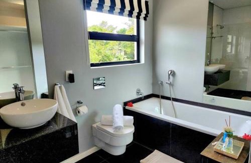 Pennington Villa | Silver Moon - Eden Rock
