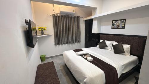 Barsi Hotel | Silver Palace Lodge